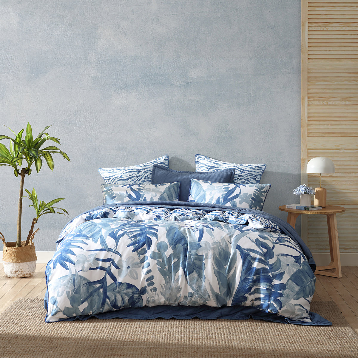 Logan and Mason 250TC Atherton Blue Cotton Sateen Quilt Cover Set King