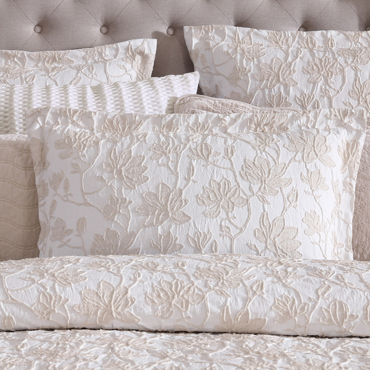 Private Collection Bloom Stone Quilt Cover Set Cotton Yarn Dyed Jacquard Queen