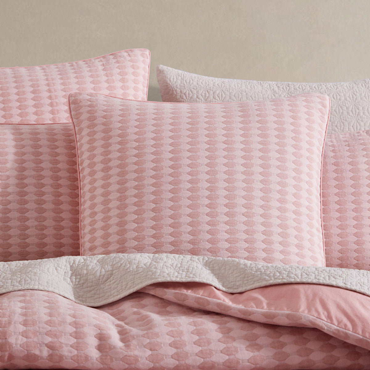 Platinum Collection Frankie Blush Honeycomb Waffle Jacquard Quilt Cover Set King