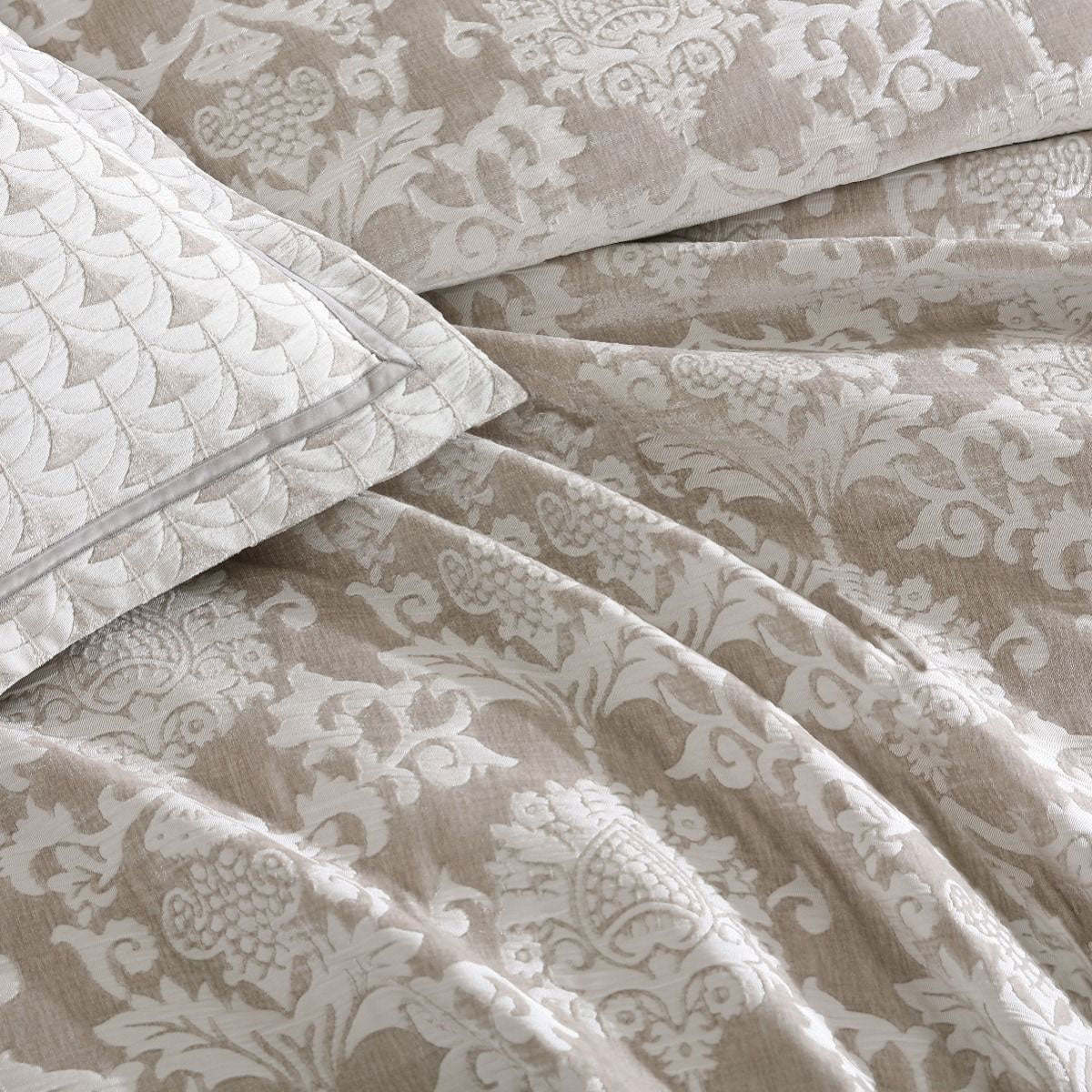 Davinci Imperial Stone Woven Jacquard Damask Quilt Cover Set Queen